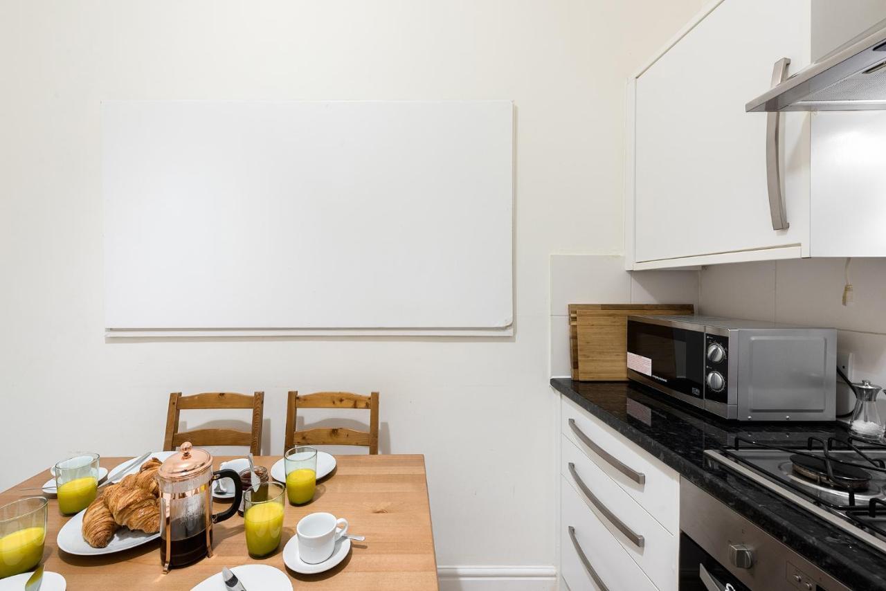 Heart Of Ealing Apartment With Garden London Exterior foto