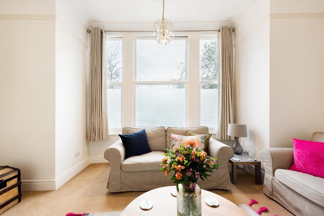 Heart Of Ealing Apartment With Garden London Exterior foto